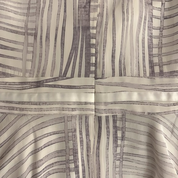 NWT - Halston Heritage Dress 100% Silk / Stunning - Picture 16 of 16